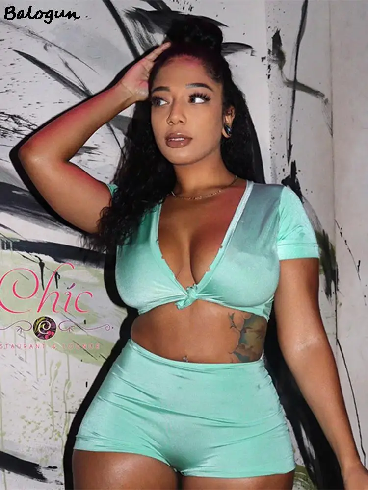 

Balogun Summer Sexy Hole 2 Two Piece Sets Womens Club Outfits 2022 Green V Neck Bandage Crop Top And Skinny Shorts Sets Female