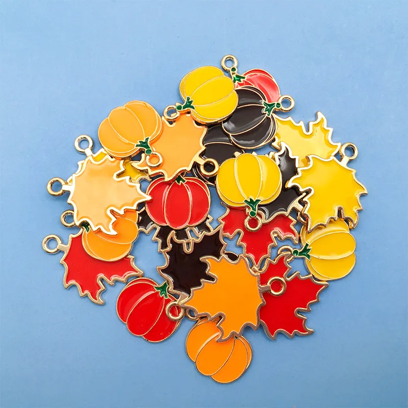 

32pcs/lot Mixed Enamel Pumpkin Maple Leaf Charms Halloween Metal Pendant DIY Bracelet Necklace for Jewelry Making Accessories