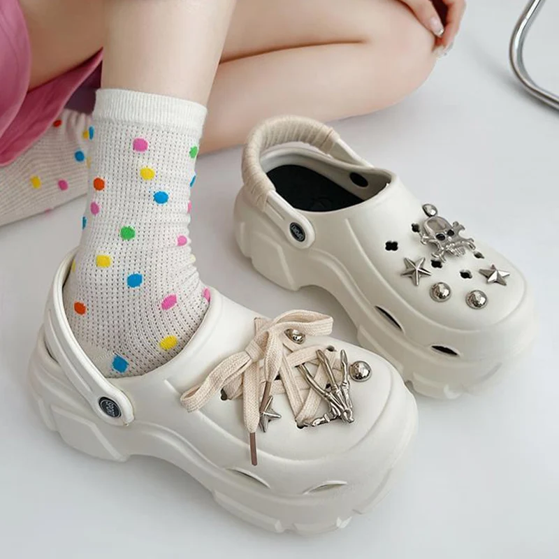 

Шлепанцы женские из ЭВА, сандалии на толстой подошве, пляжные шлепанцы, с украшением в виде черепа, мягкая повседневная обувь, размеры 34-41, лето