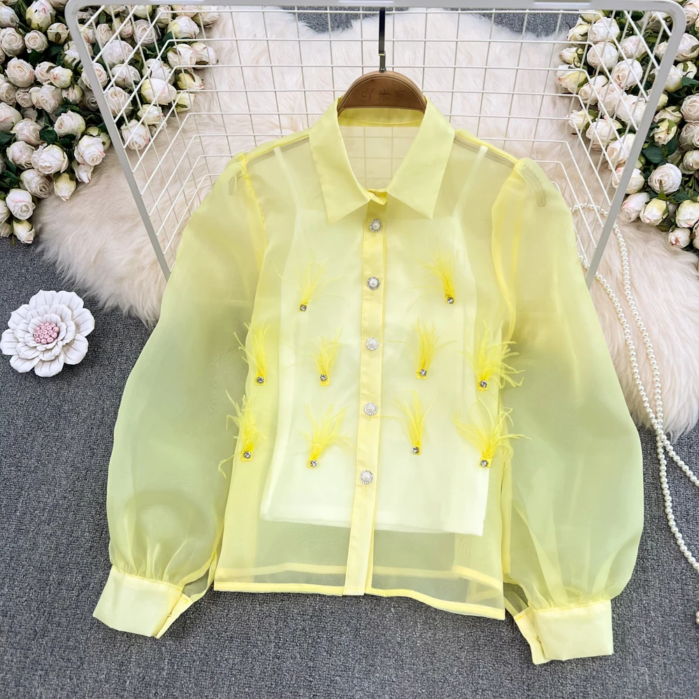 

Модная темпераментная однобортная Прозрачная женская рубашка, украшенная стразами, перьями и кисточками, с пышными рукавами