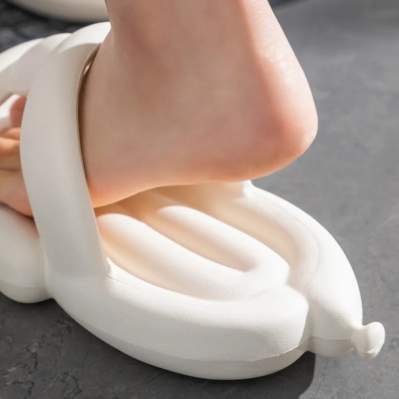 Women's Soft Sole Cloud Slippers 2023 Summer Beach Flip Flops Thick Platform Slipper Women Korean Eva Slides For Home Sandals