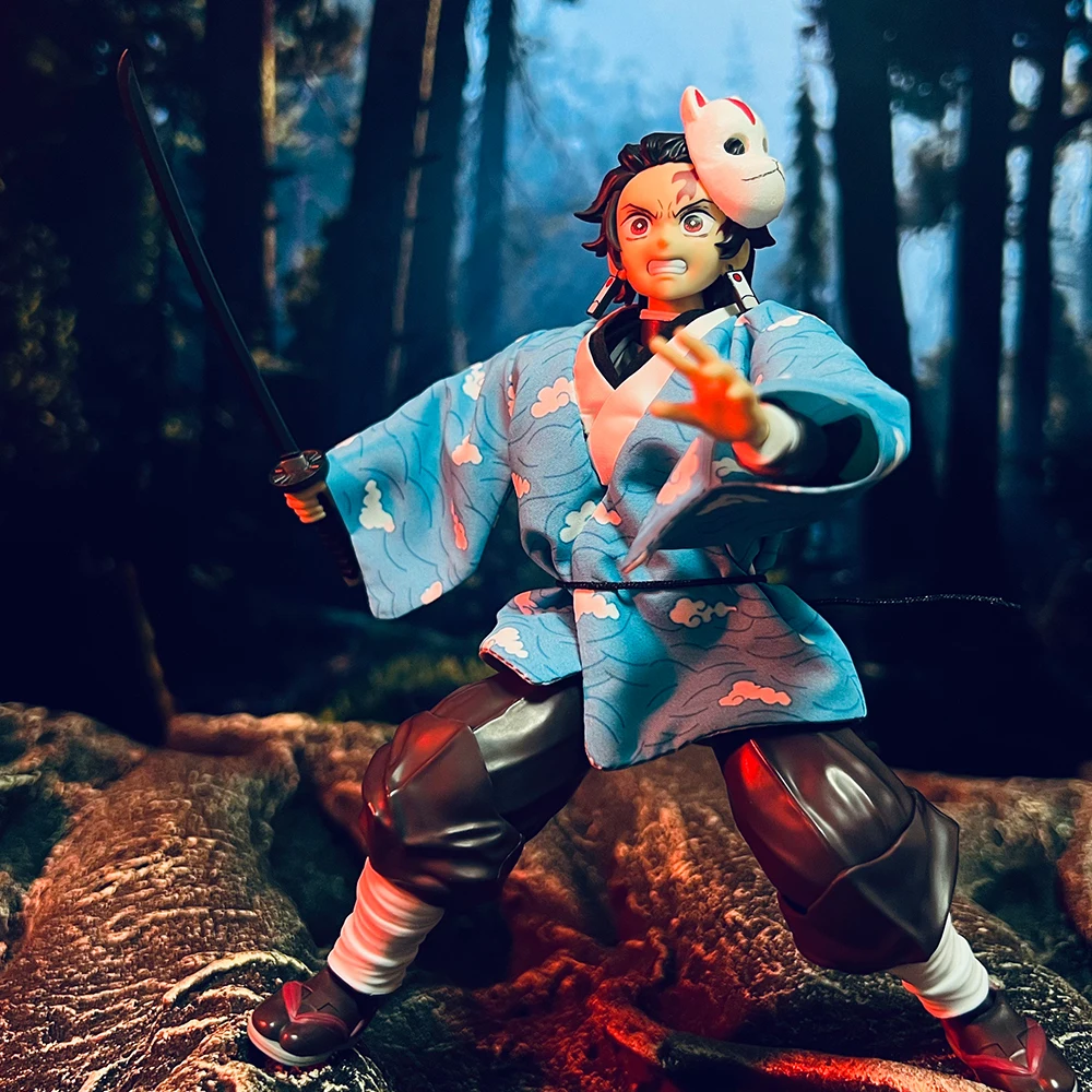 Фото Demon Slayer аниме Shf Kamado Tanjirou тренировочная одежда ручной работы со встроенной железной проволокой подходит для 1/12 подвижной гуманоидной игрушки №1