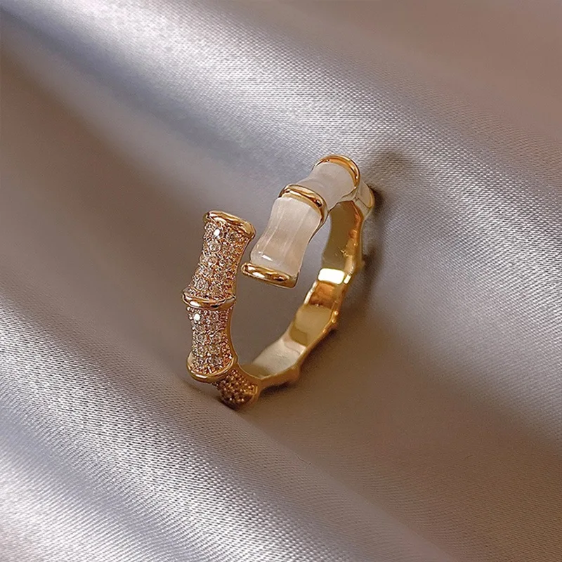 

New Design Opals Bamboo Bend Shape Gold Color Adjustable Rings Korean fashion Jewelry Party Luxury Accessory For Woman‘s Gift