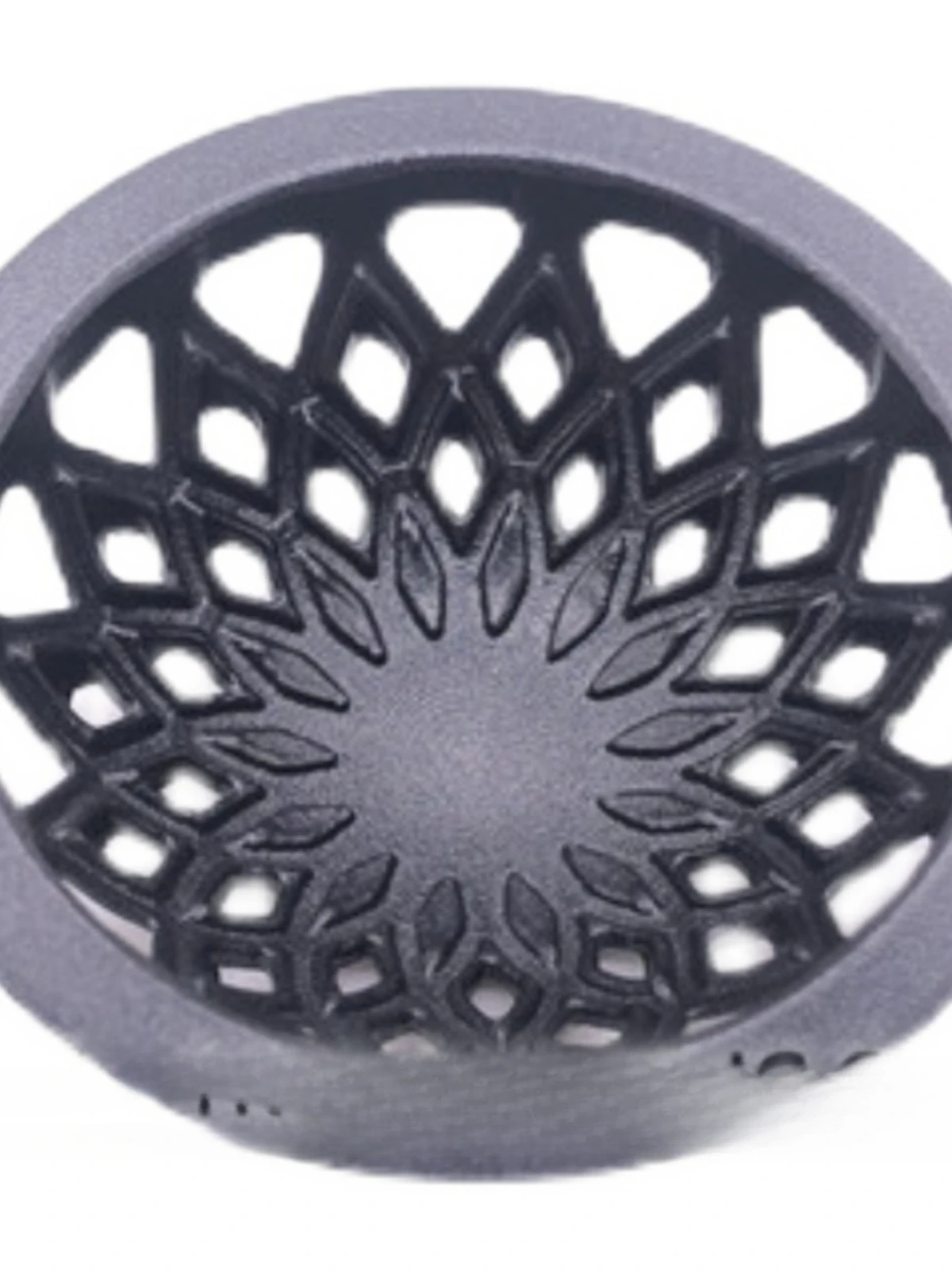 Сетчатый лист с тефлоновым антипригарным покрытием увеличивает вентиляцию