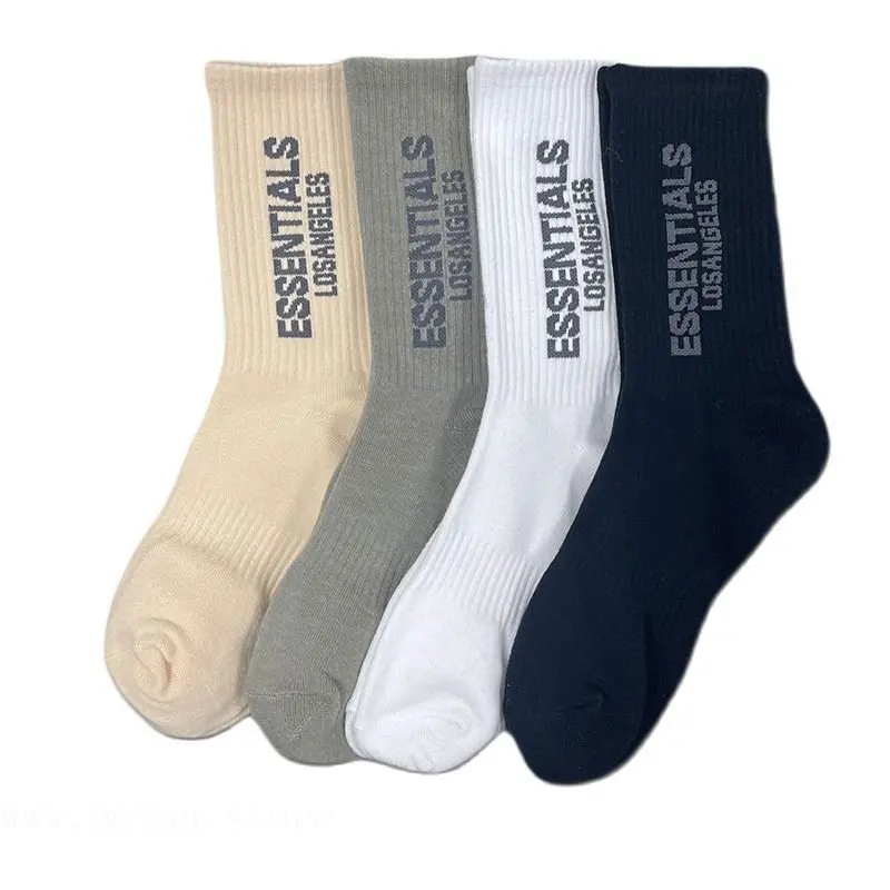 

4Pairs/Lot European and American Hip-hop Fashion Personalized Men and Women Socks Skateboard Casual Cotton Middle Tube Stocking