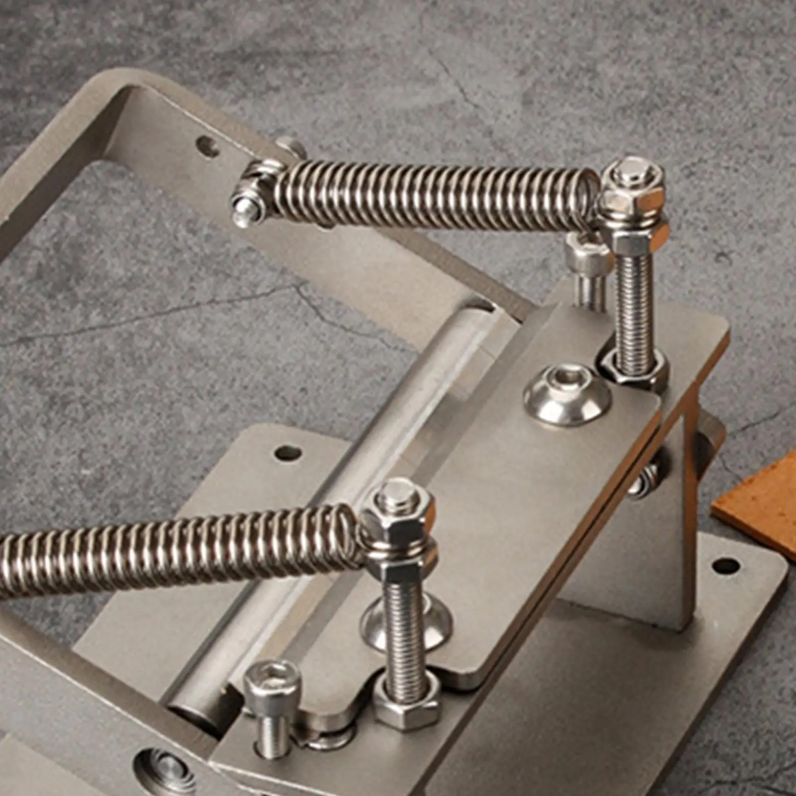 

Manual Leather Splitter Paring Peeling Machine Skiver Leathercraft Tool