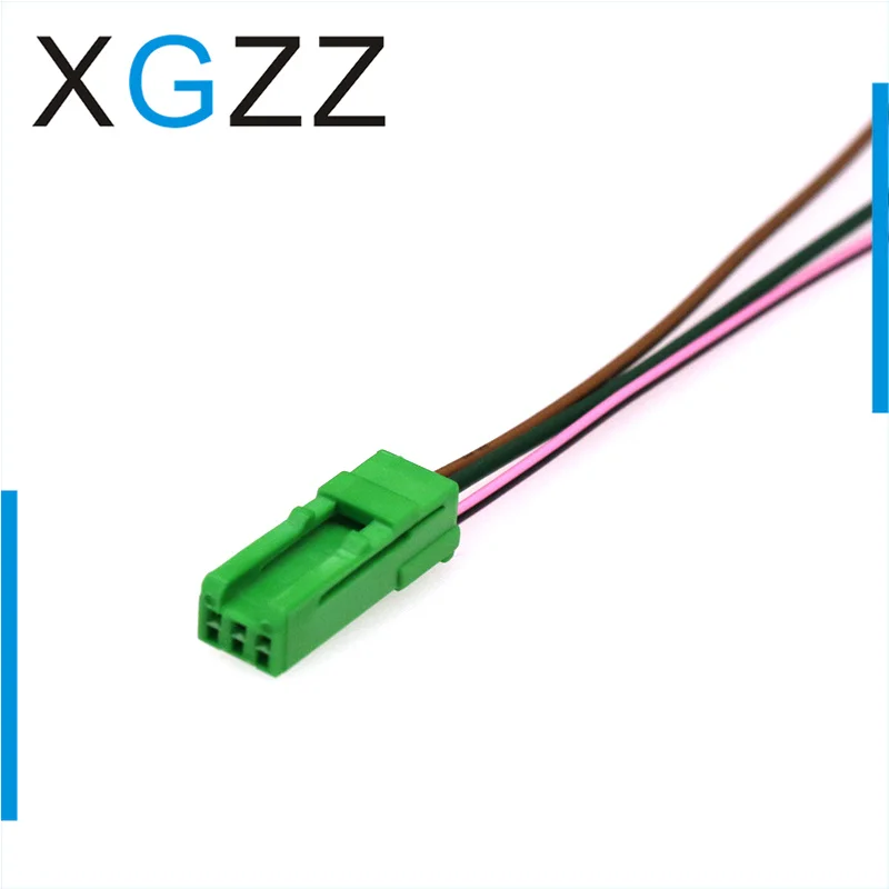 

IL-AG9-3P-S3C1/IL-AG9-3S-S3C1 подходит для заглушки внутреннего зеркала заднего вида Honda Civic с антибликовым покрытием.