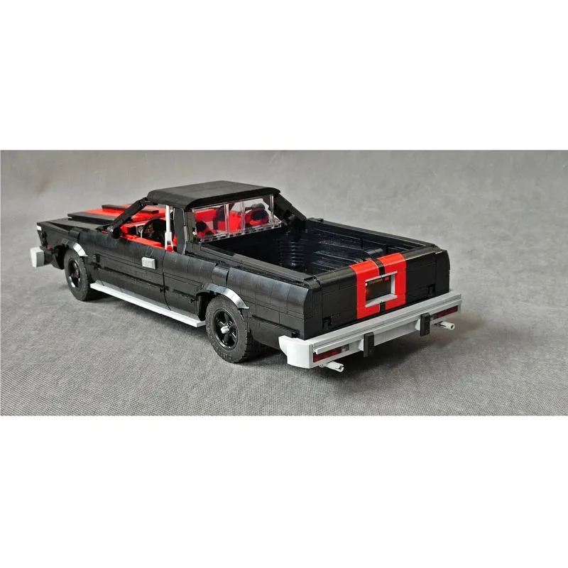 Классический конструктор черный суперкар модель 1580 детали Детский на день