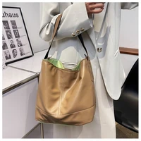 large capacity hand bag female 2022 new fashion all match college student class bag tote bag soft leather casual shoulder bag