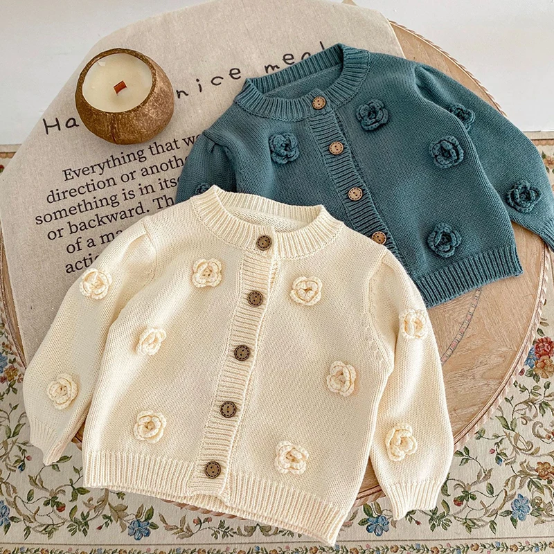 

2023 New Handmade Sweater Solid Color Long Sleeve Cardigan Coat Autumn Spring Infant Baby Girl Knitting Cardigan Sweater