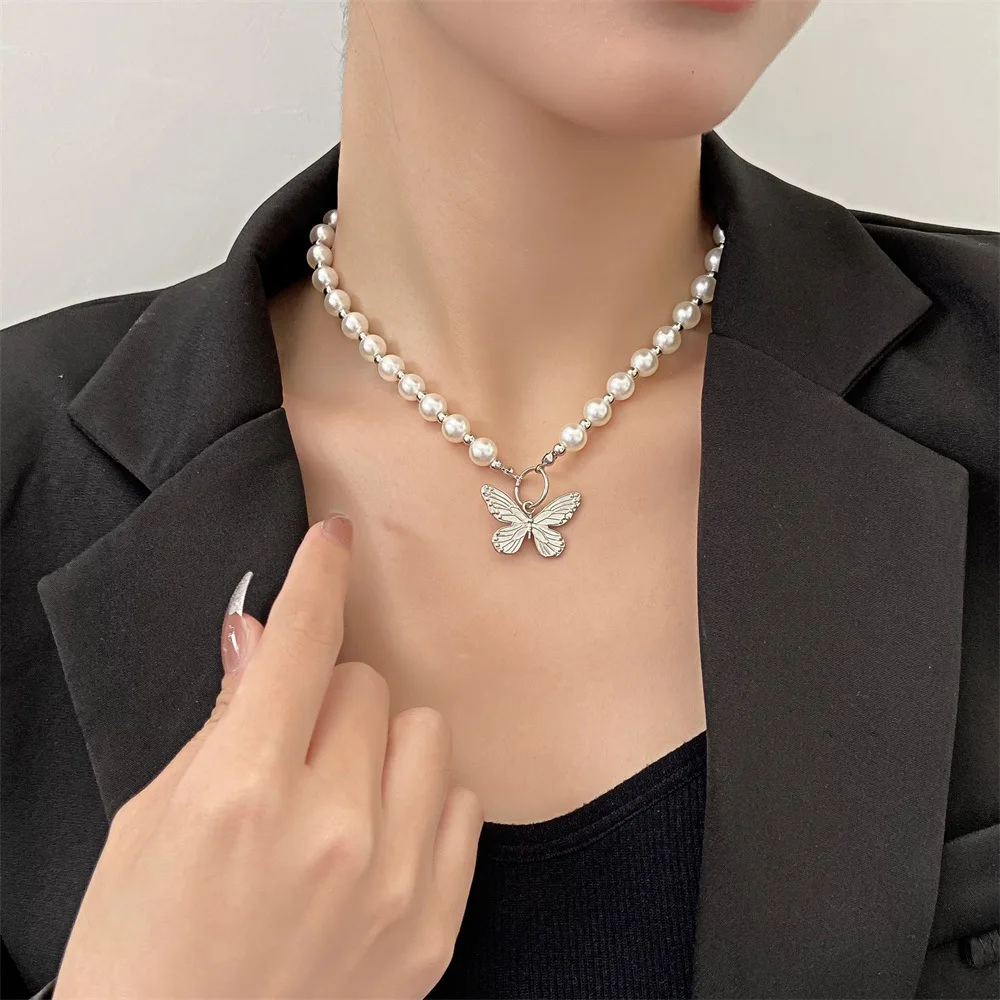 

Metal Butterfly Pendant Choker Necklace Korean Fashion Personality Simple Pearl Bracelet Jewelry Sets for Women bisuteria mujer
