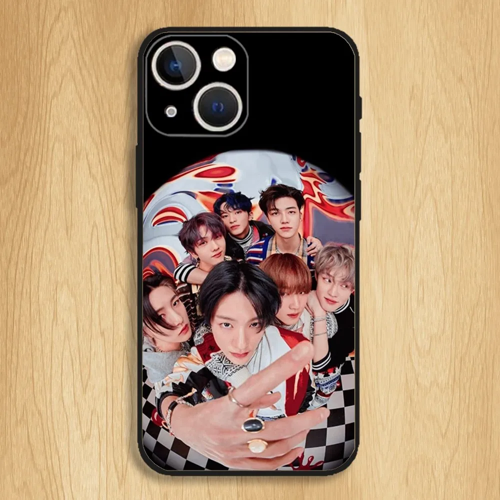 Чехол для iPhone15 14 13 12 11 8 7 Pro Max Plus Mini X XS XR 6 S SE мягкий черный