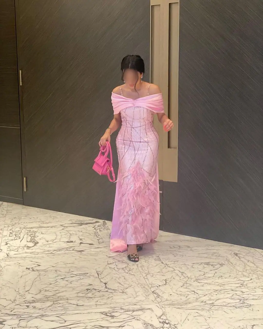 

2023 Party women evening dress Off-Shoulder Luxury Evening Dresses Feathers Ankle-length Backless Prom Dresses فستان سهرة نسائي