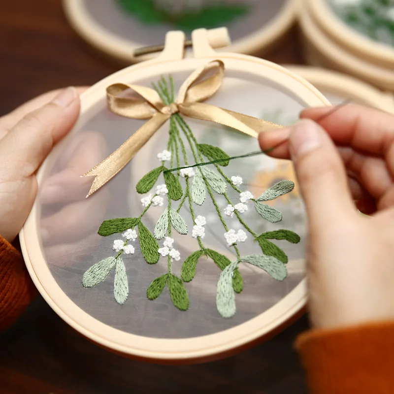 

Embroidery Sewing Kit Handmade DIY Mesh Yarn Chinese Style Traditional Flowers Pattern Transparent Creative Hanging Picture Suit