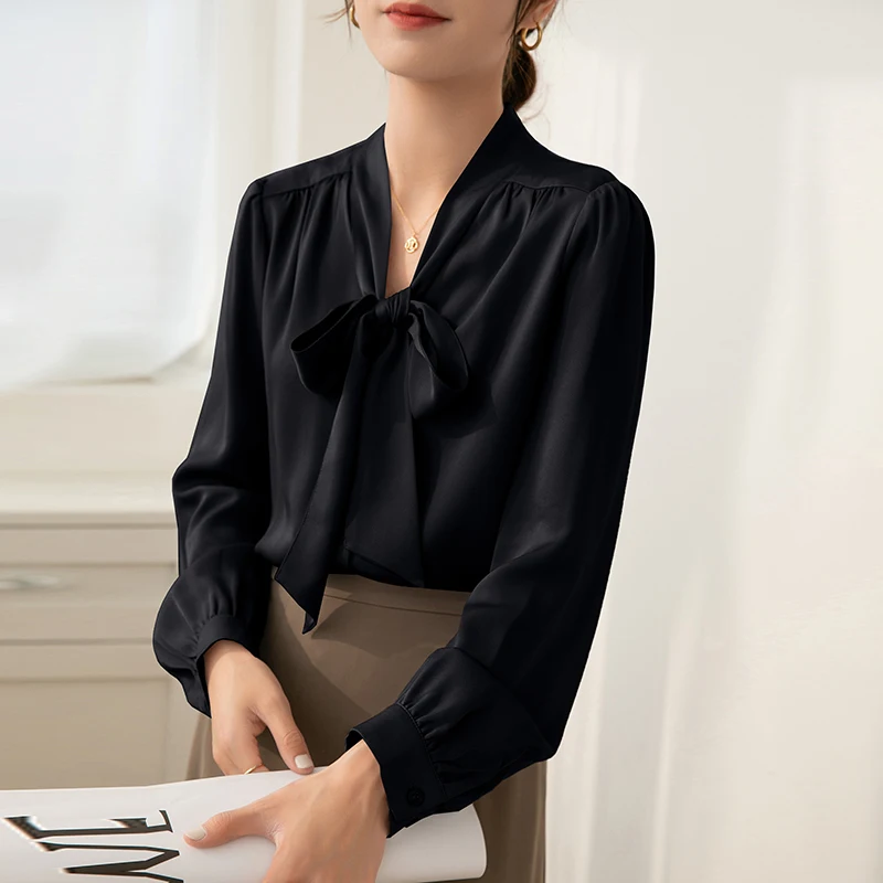 Женская блузка с бантом белая Повседневная офисная на пуговицах длинным рукавом