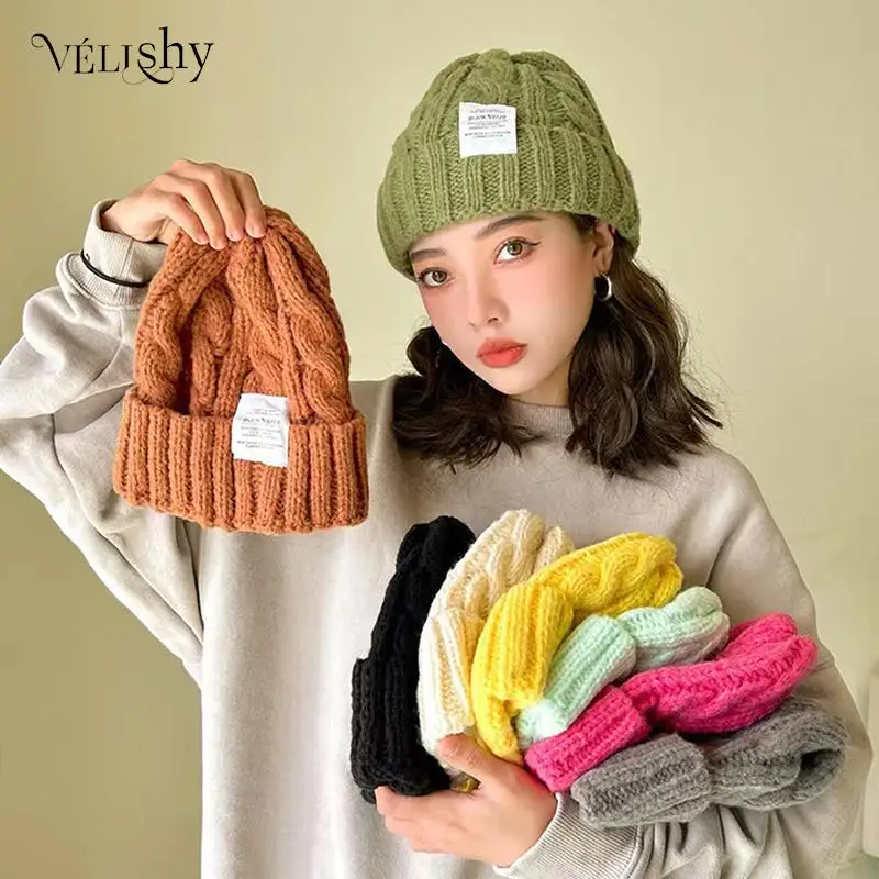 

Women Autumn Knit Twisted Beanie Hat Winter Warm Thicken Couple Cap Ladies Thread Knitted Beanie Fashion New Unisex Bonnet Cap
