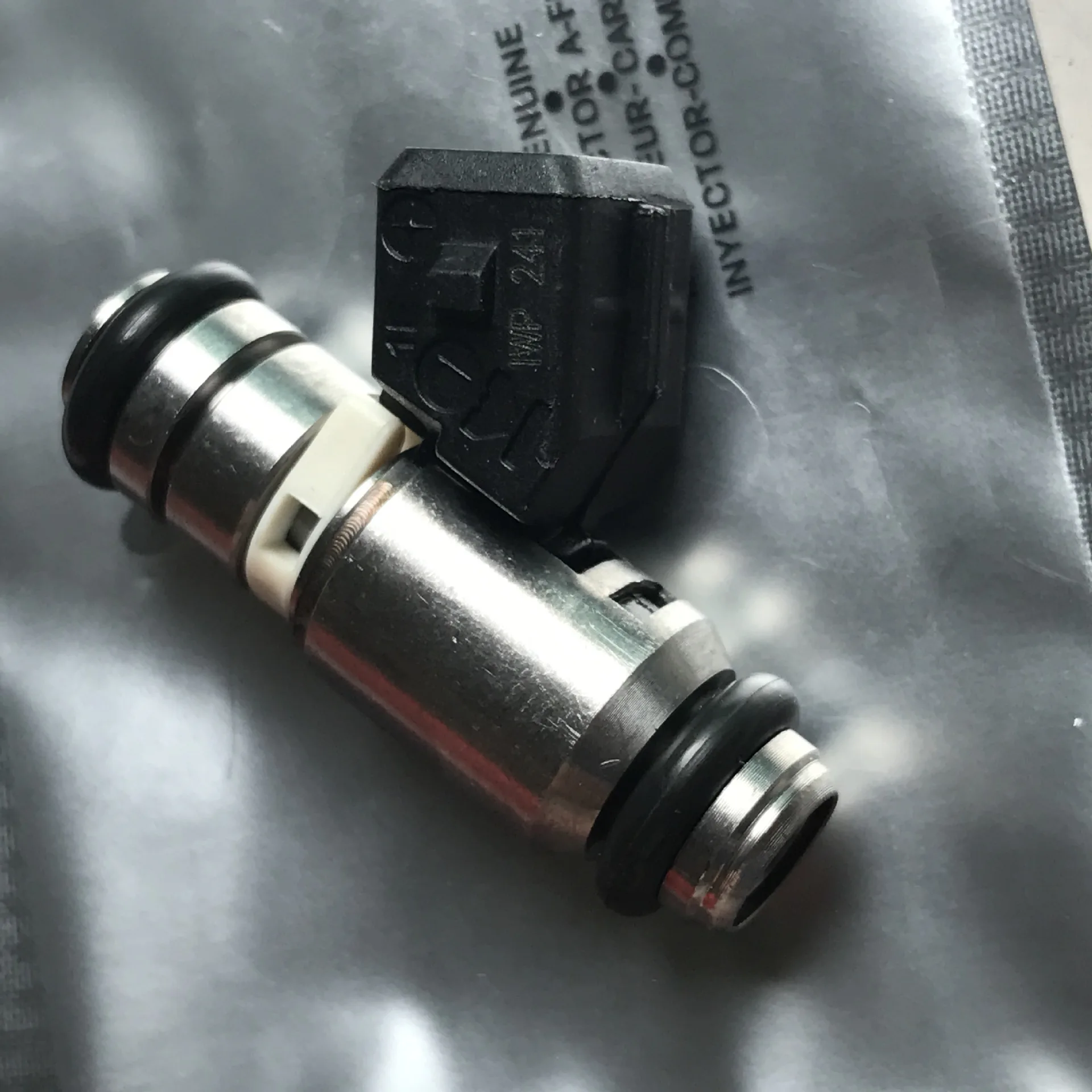 Топливный инжектор для Vespa 946 Sprint Piaggio FLY 150 IWP241