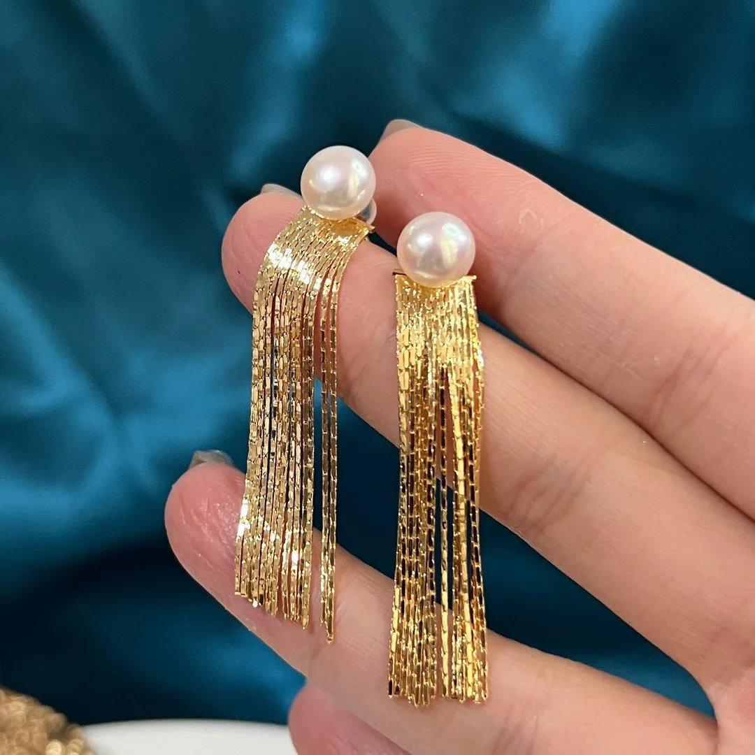 

Женские серьги-гвоздики с натуральным пресноводным жемчугом 14 к