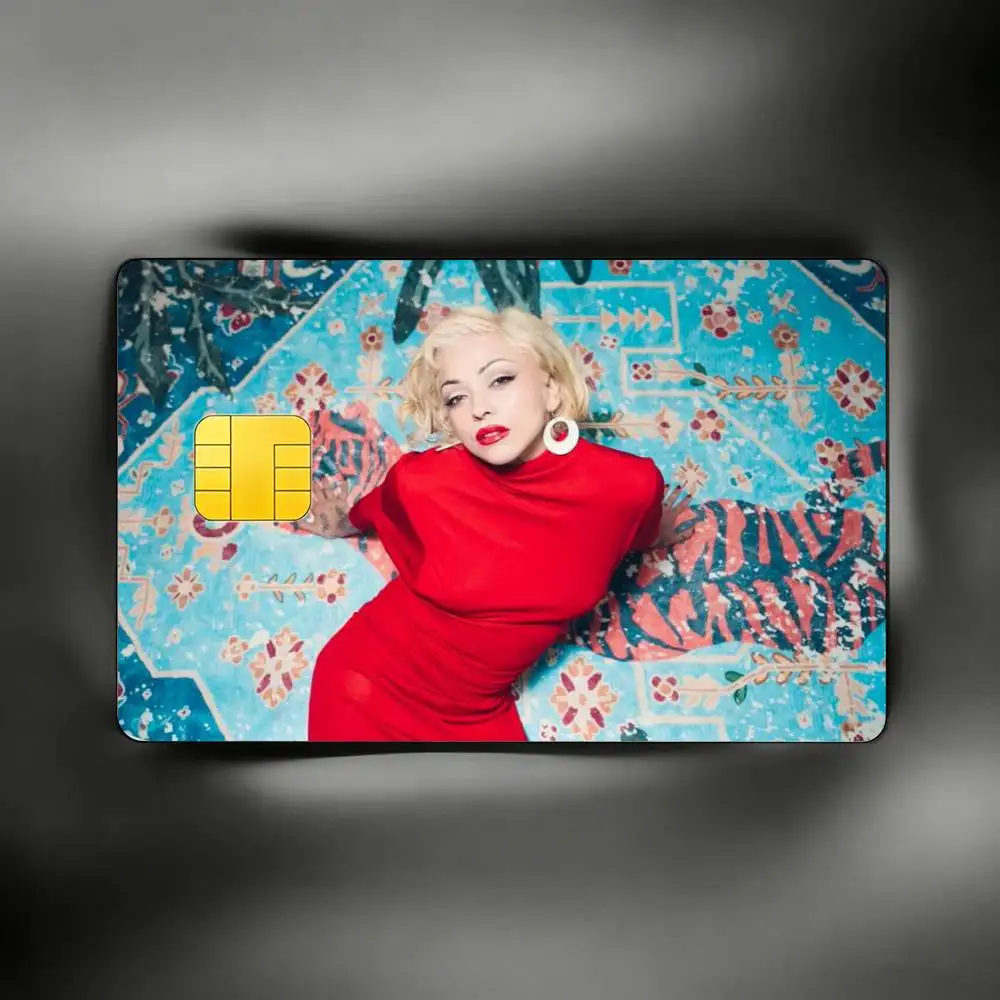 Фото FEMME FATALE M-Mon L-Laferte HD водонепроницаемые защитные наклейки для карт: для кредитных, банковских и игровых карт №4