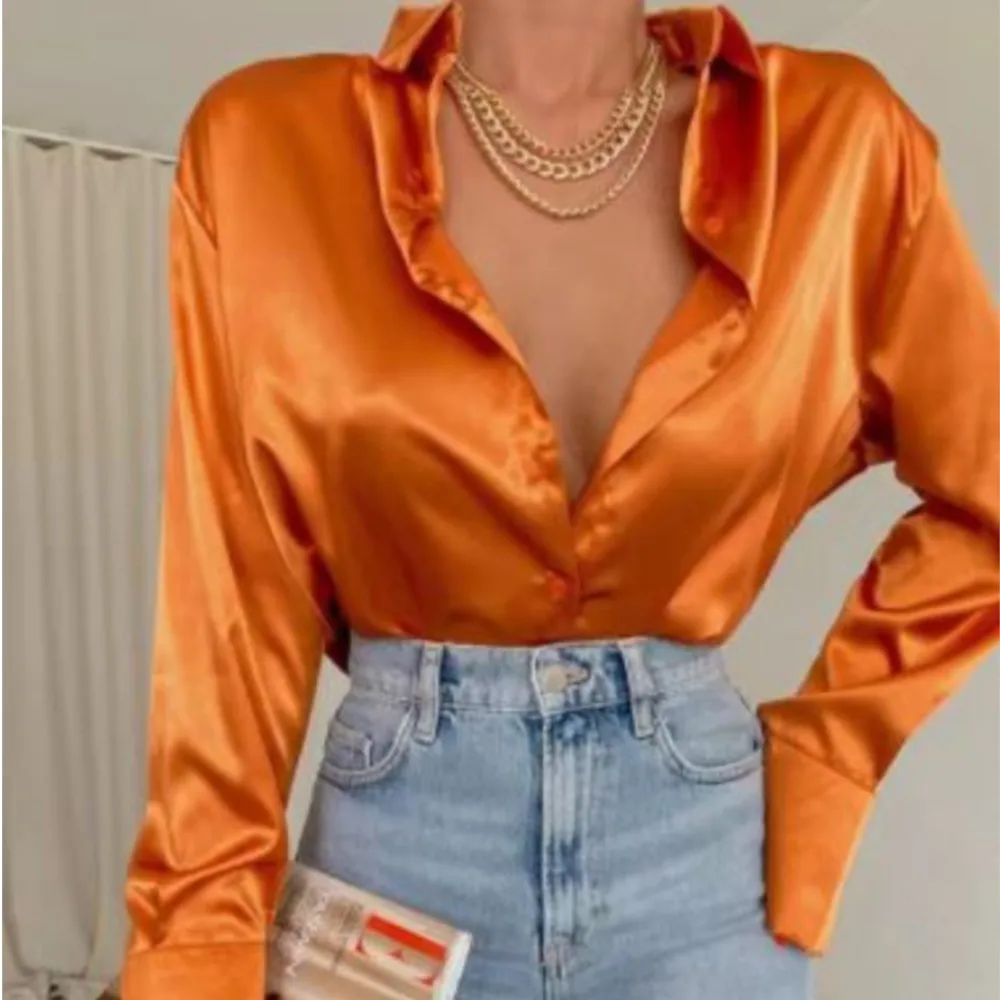 Синий кардиган с длинными рукавами однобортная белая блузка лацканами