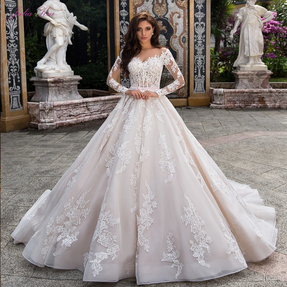 

Retro Dubai Long Sleeves Wedding Dresses Lace Bodice Vintage Arabic Bridal Gowns Jewel Neckline Plus Size Vestidos De Novia