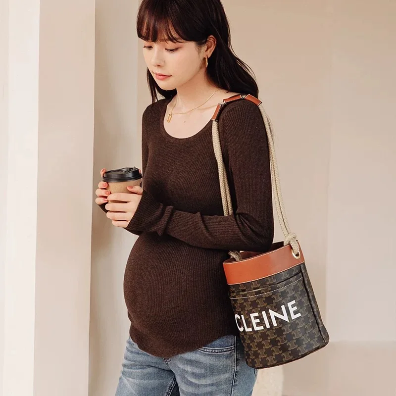

Spring 2022 latest maternity top solid color maternity wear