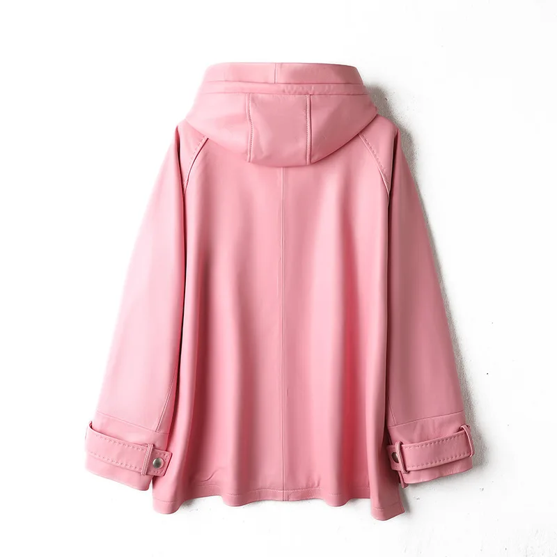 Куртка женская кожаная с капюшоном на осень/зиму 2024