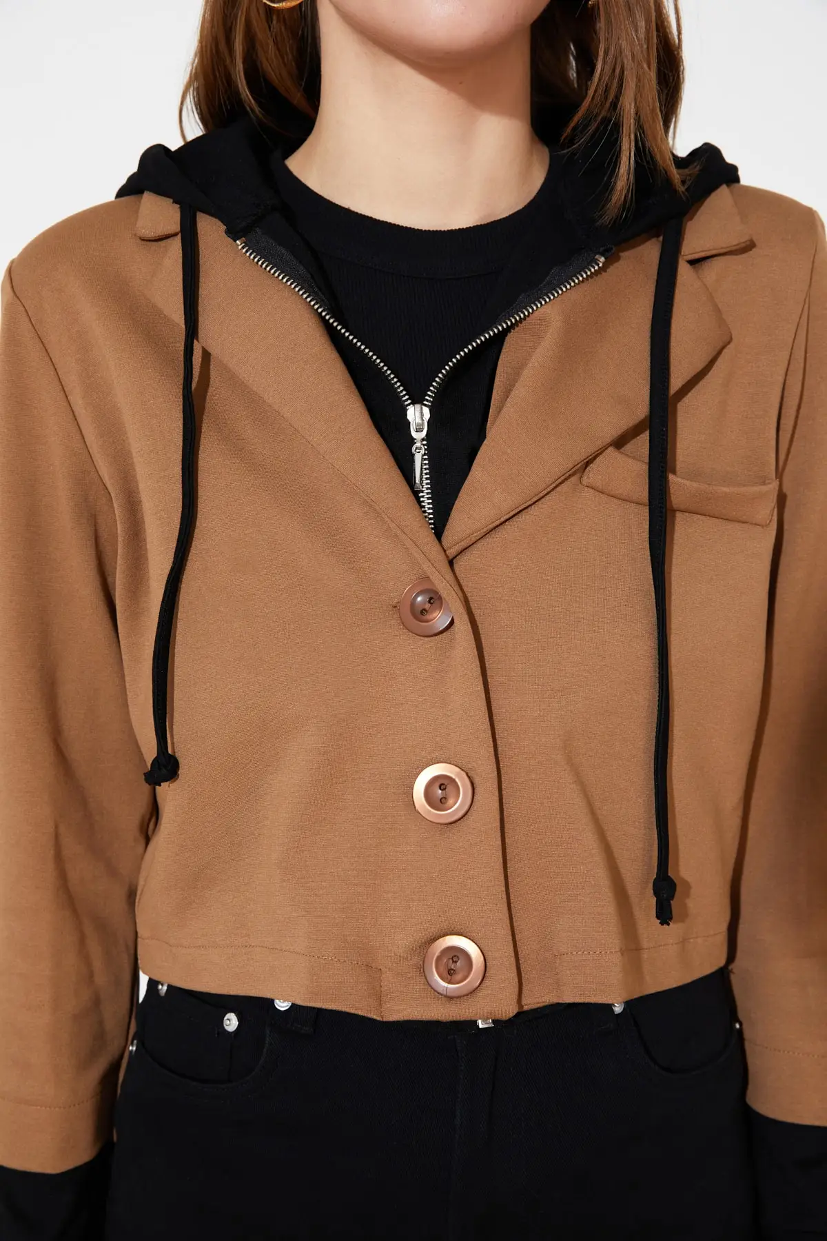 

Trendyol Hooded Crop Knitted Coat TWOSS21CE0150