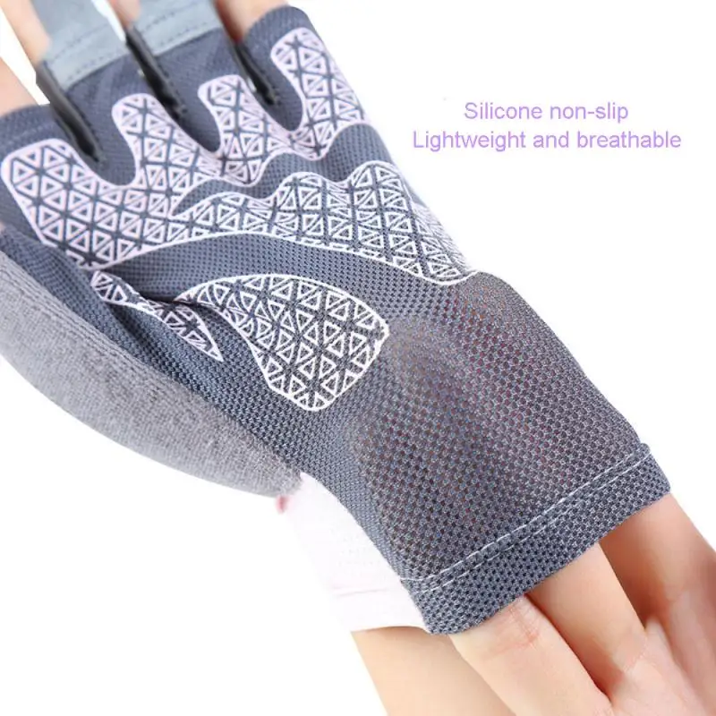 

New Silicone Non-Slip Half Finger Fishing Gloves Men Women Breathable Summer Sports Gloves Gym Fitness Cycling Fish Glove