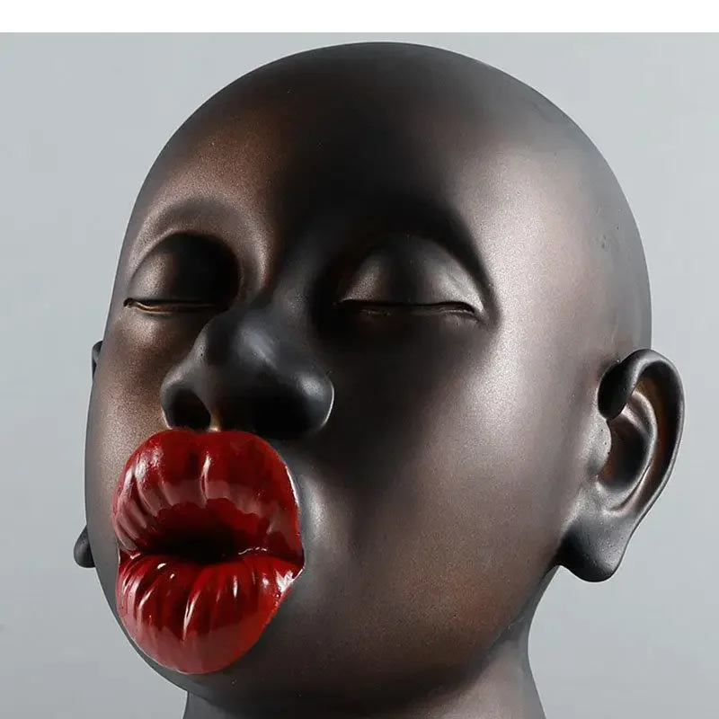 Статуя персонажей губок