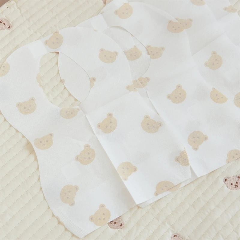 Одноразовые нагрудники для малышей 50 шт. слюнявые с мультяшным принтом медведя и