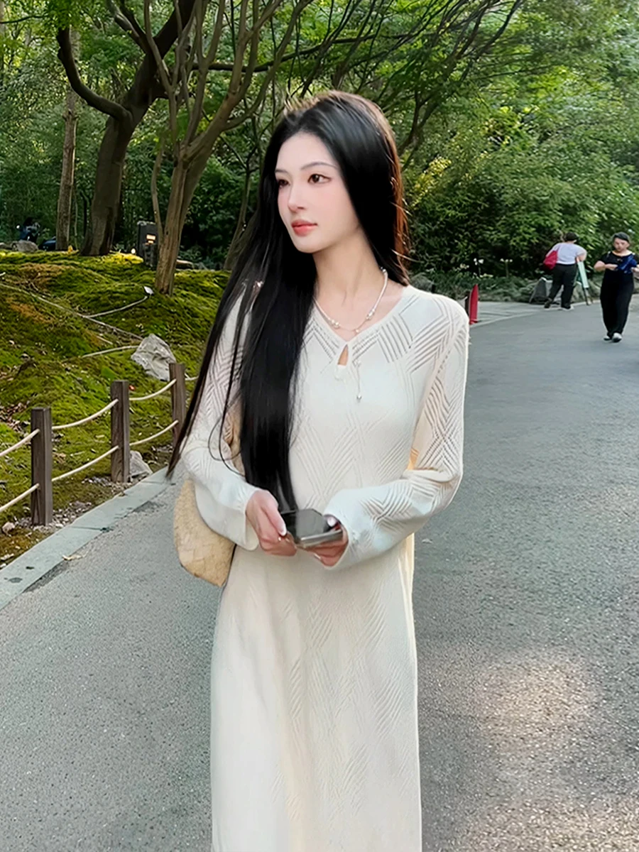 Элегантное однотонное платье во французском стиле для женщин ранняя осень 2024