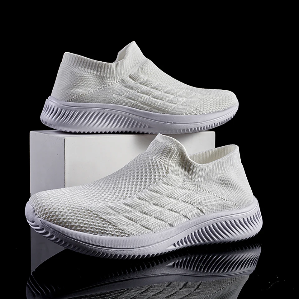 Loekeah Female Walking Shoes Fashion Casual Sneaker For Women Light Weight Breathable Mesh Footwear Outdoor Jogging Shoes Tennis