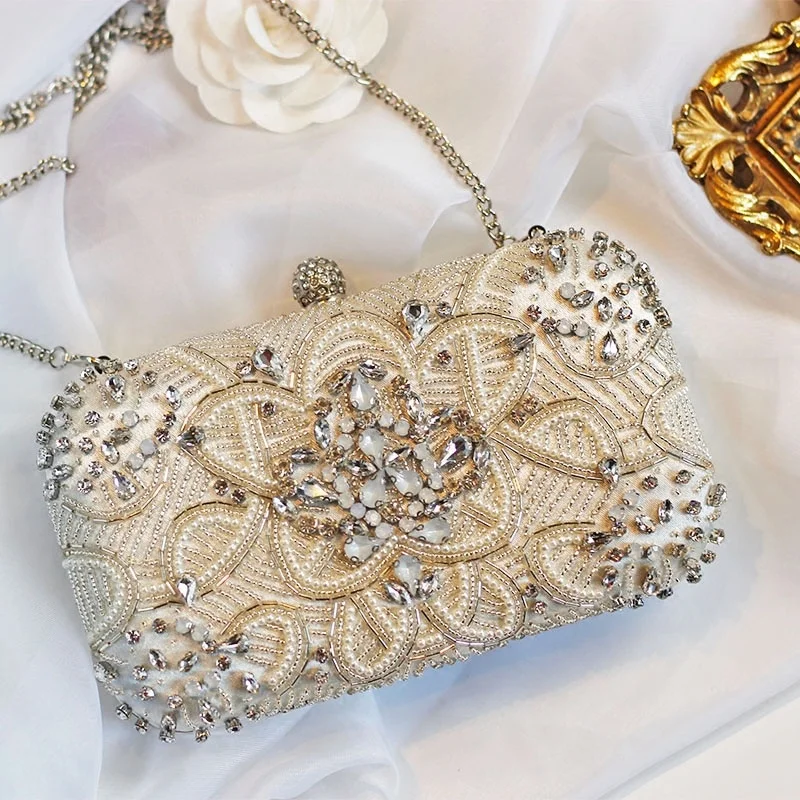 

Luxury Women Evening Bag Clutch Women Beaded Diamond Evening Bag Rhinestone Pearl Bridal Wedding Handbag Female Pary Bag