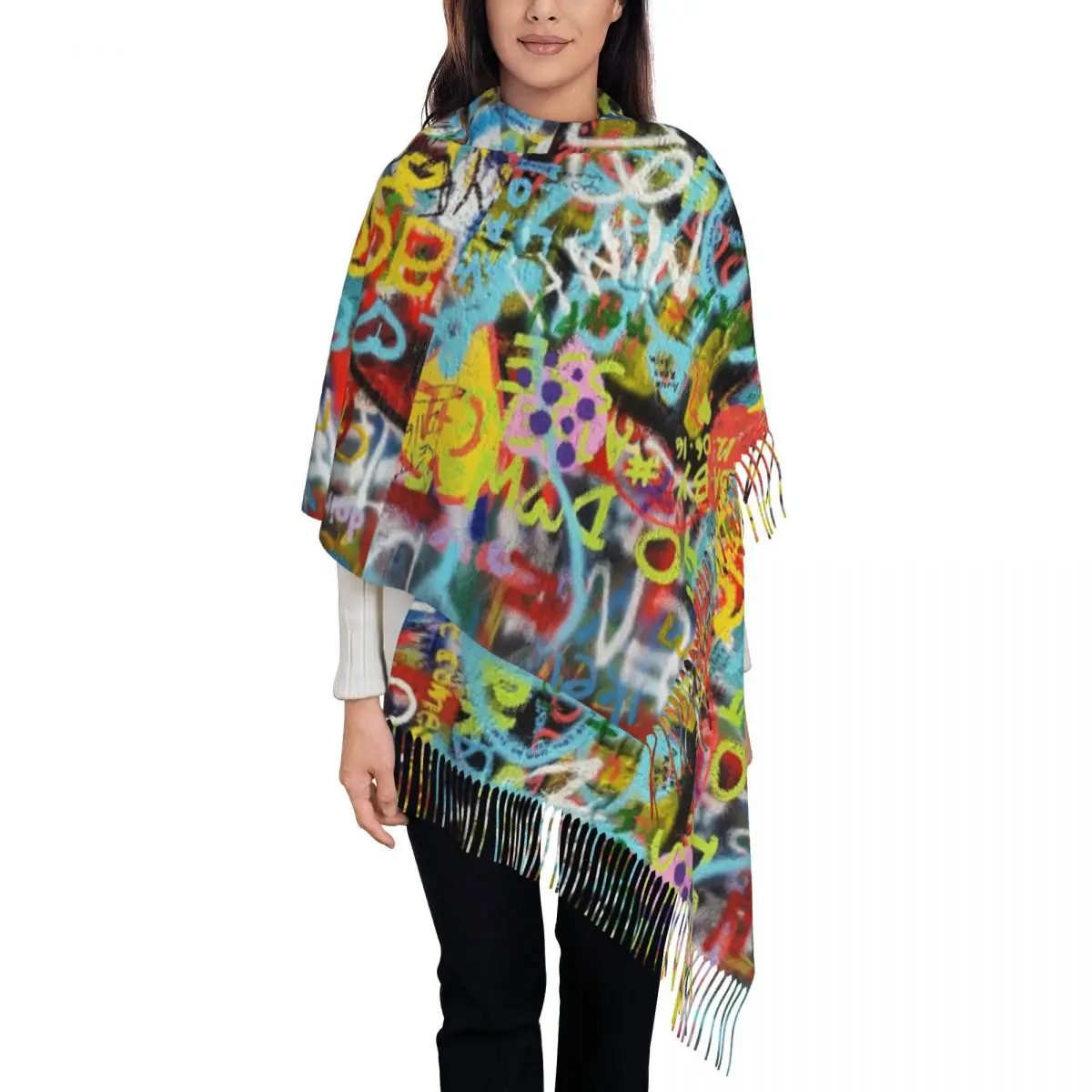 Женский шарф с бахромой большой зимний осенний граффити в уличном стиле