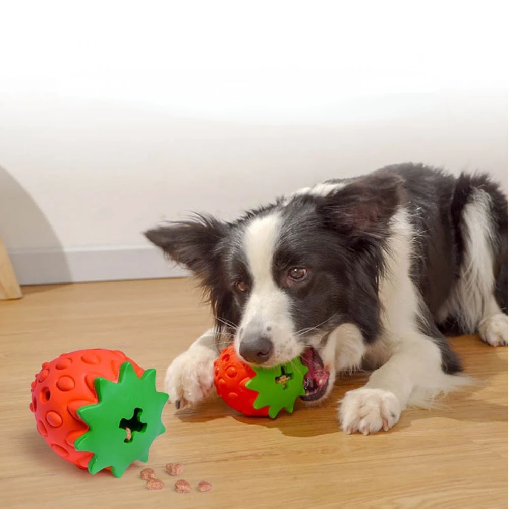 

Dog Rubber Chew Toy Interactive Elasticity Strawberry Natural Rubber Leaking Ball Tooth Clean Ball Cat Dog Chew Interactive Toys
