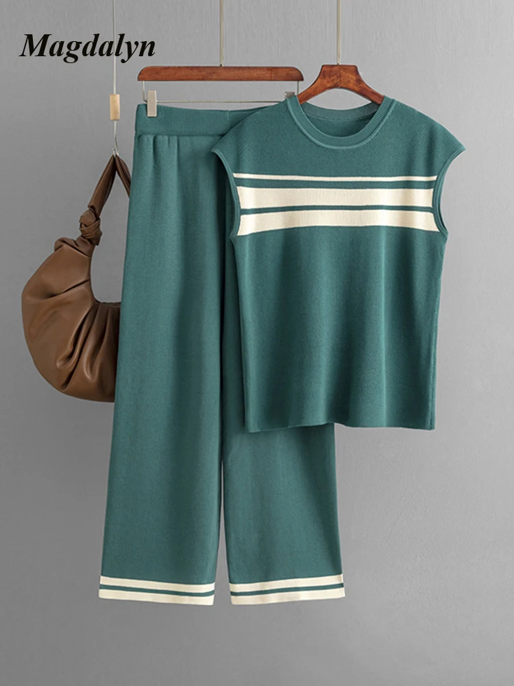 Женский вязаный костюм Magdalyn из вискозы