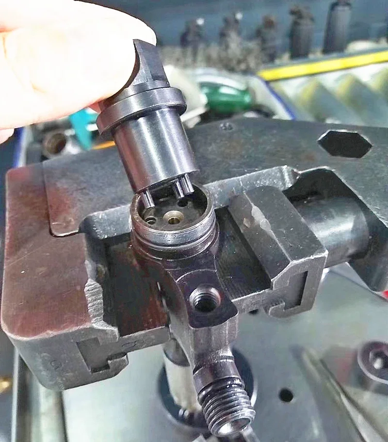 

Для Denso CRIN инжектор отверстие ПЛАСТИНА разобрать три гвоздь гаечный ключ три захвата инструмент EFI ремонт 095000