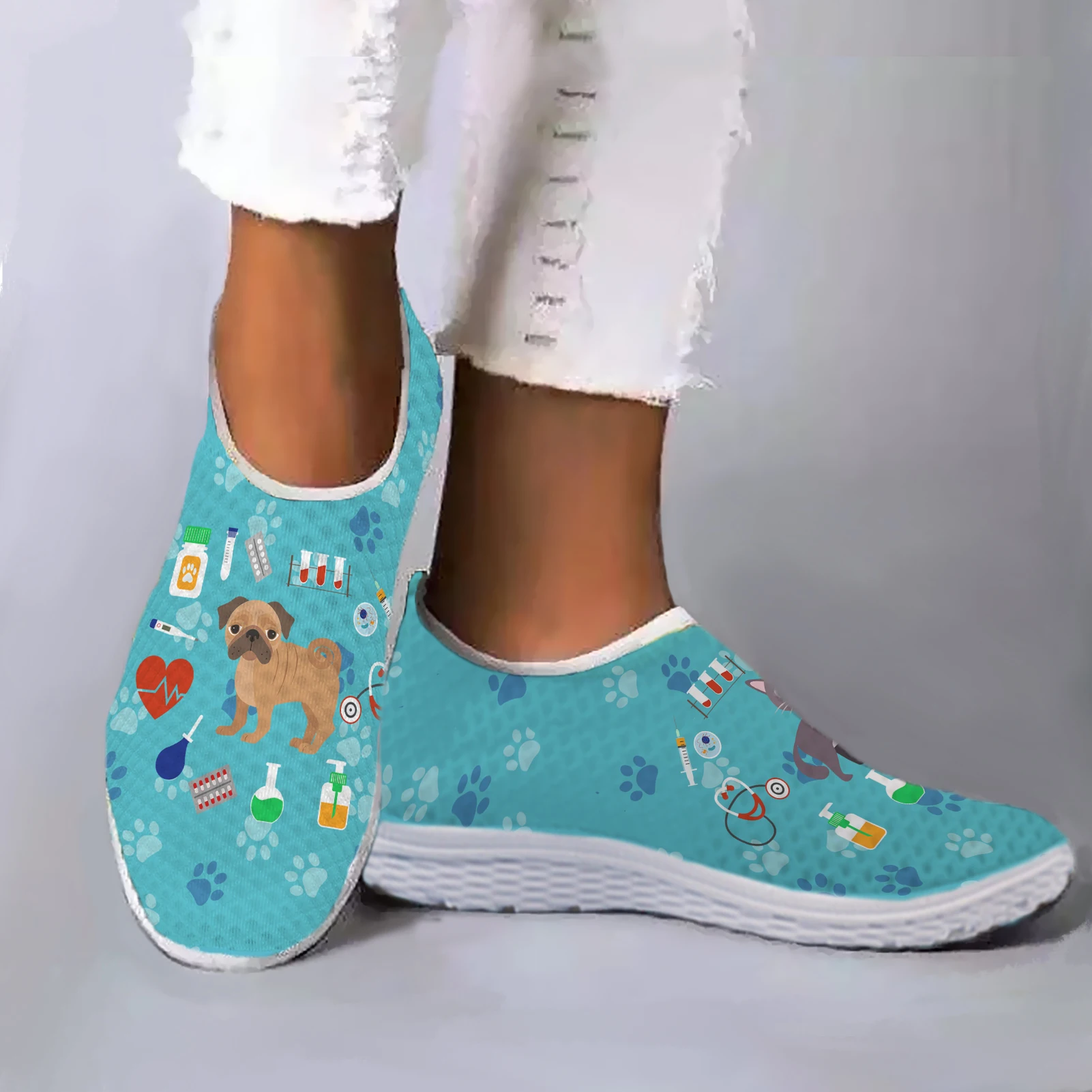 

INSTANTARTS Fashion Medical Equipment Printing Soft Sole Breathable Summer Mesh Shoes Pug And Cat Pattern Walking Shoes Flats