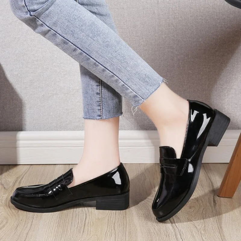 

New Simple Patent Leather Loafer Shoes for Women 2023 Spring Autumn Slip on Casual Shoes Woman Solid Color Soft Sole Flats