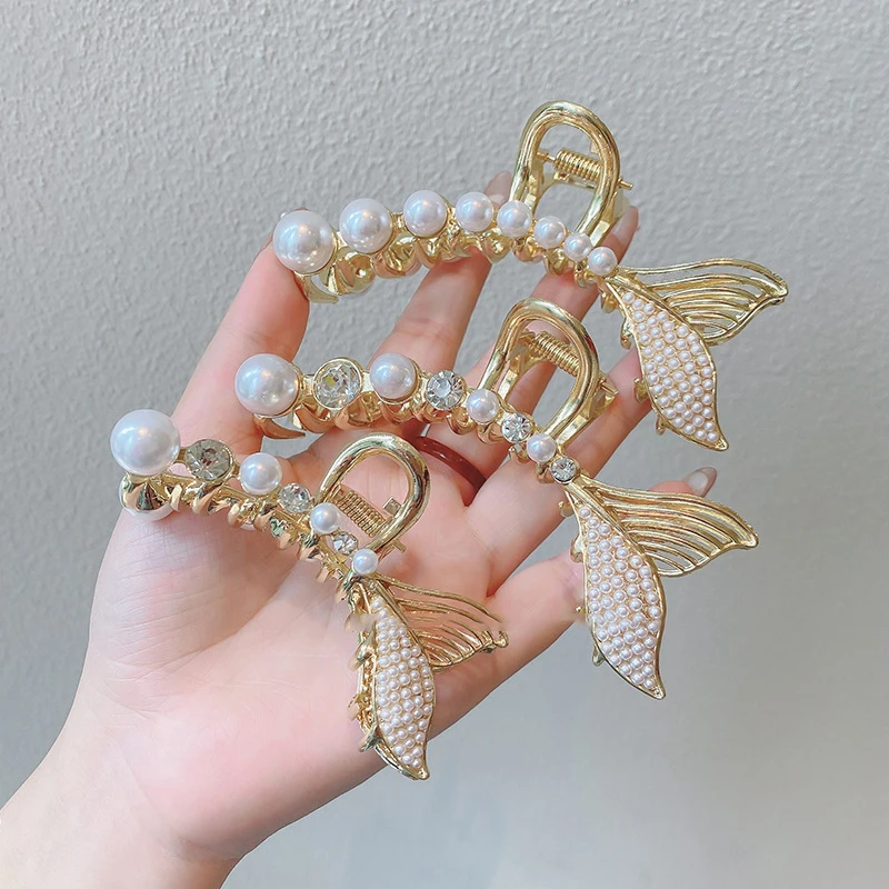

Women Fashtail Large Barrettes Pearl Hairclips Metal Hair Clips