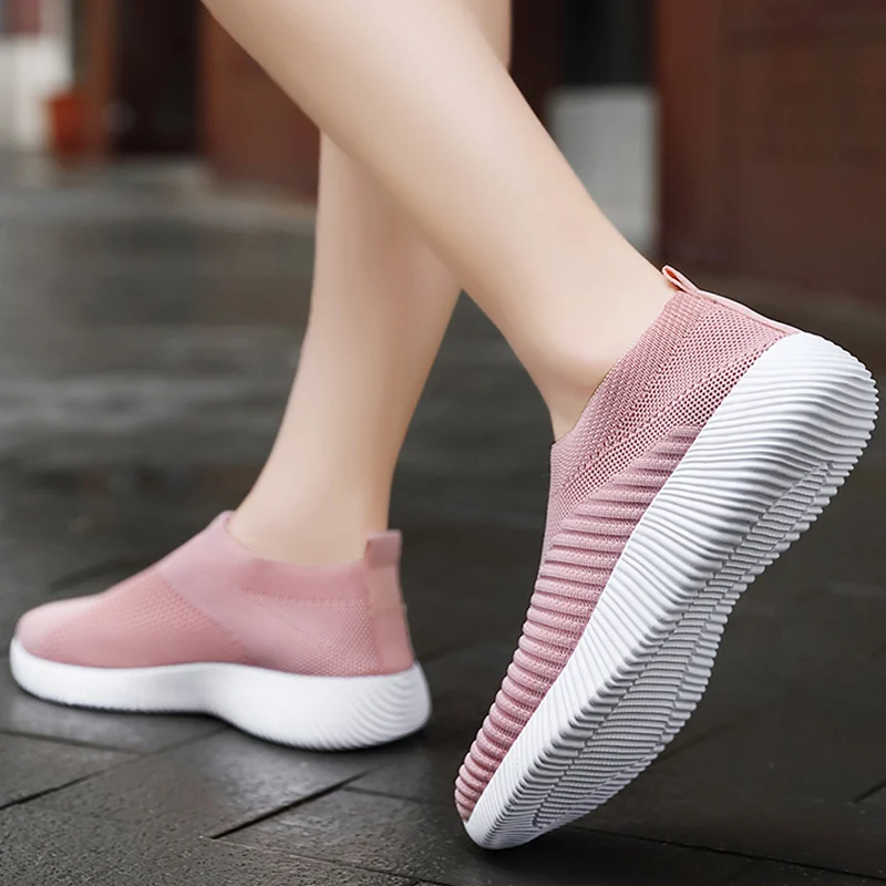 Women Sneakers Breathable Sports Shoes Women Lightweight Zapatillas Mujer Slip On Shoes Casual Sneaker Spring Summer Footwear