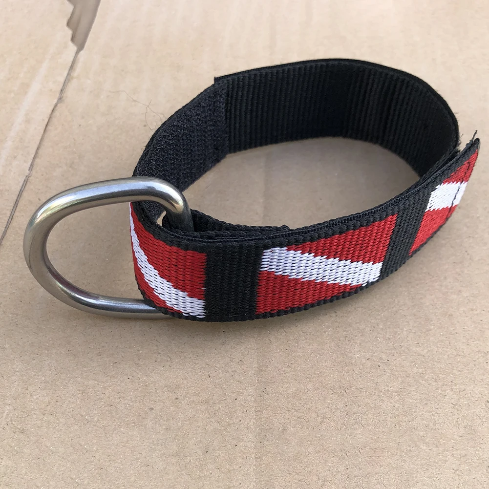 

Adjustable Scuba Diving Wrist Strap Lanyard Webbing Band With Metal D-Ring Water Sports Swimming Accessories Equipments