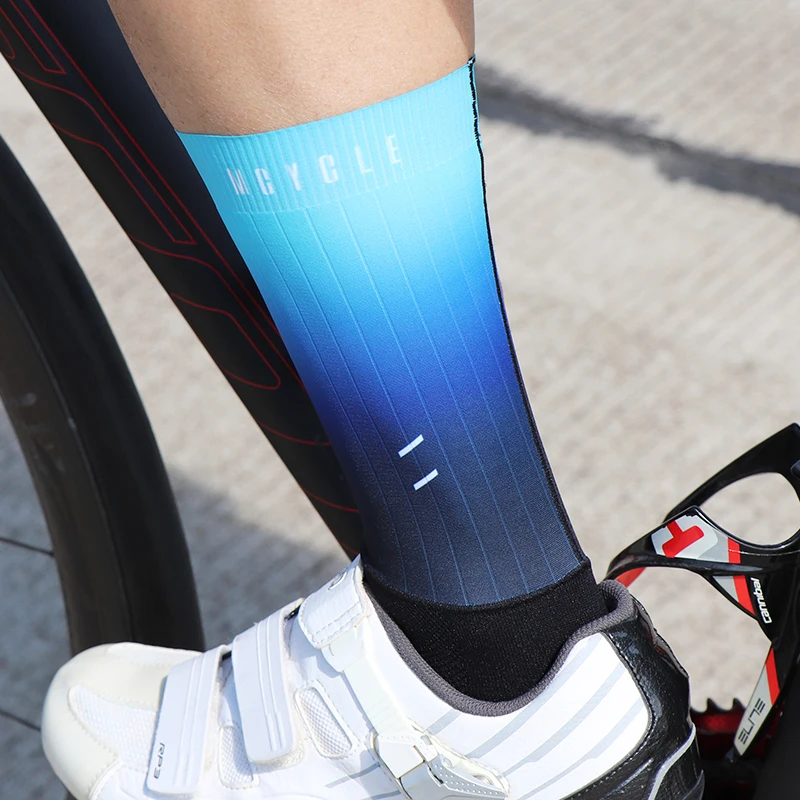 Фото Aero спортивные носки Mcycle, бесшовные противоскользящие велосипедные носки для сращивания, градиентные цвета, велосипедные аэро носки №4