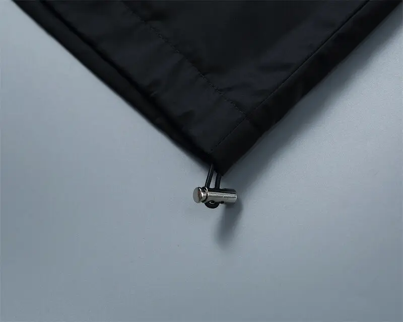 ветровка Изготовлен из материалов GORE-TEX Pro и N40p-X он водонепроницаем ветрозащитен