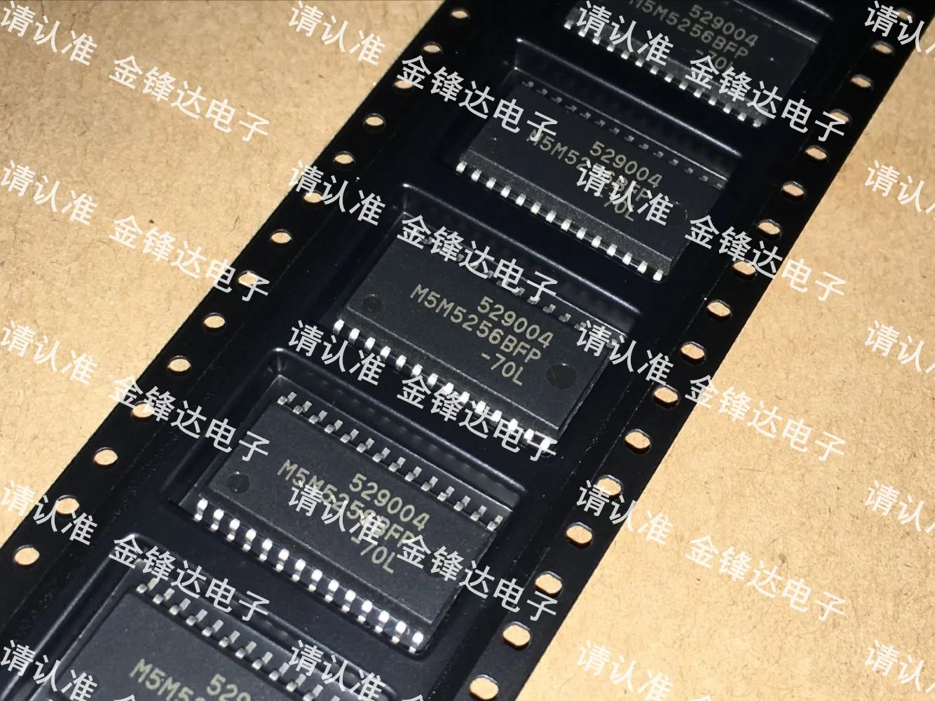 

5PCS/LOT M5M5256DFP-70LL / M5M5256BFP-70L