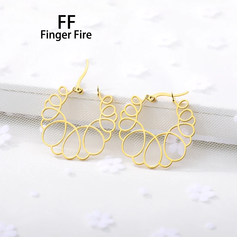 

Fashion New Copper Alloy Hollow Earrings Simple Jewelry for Festive Banquets