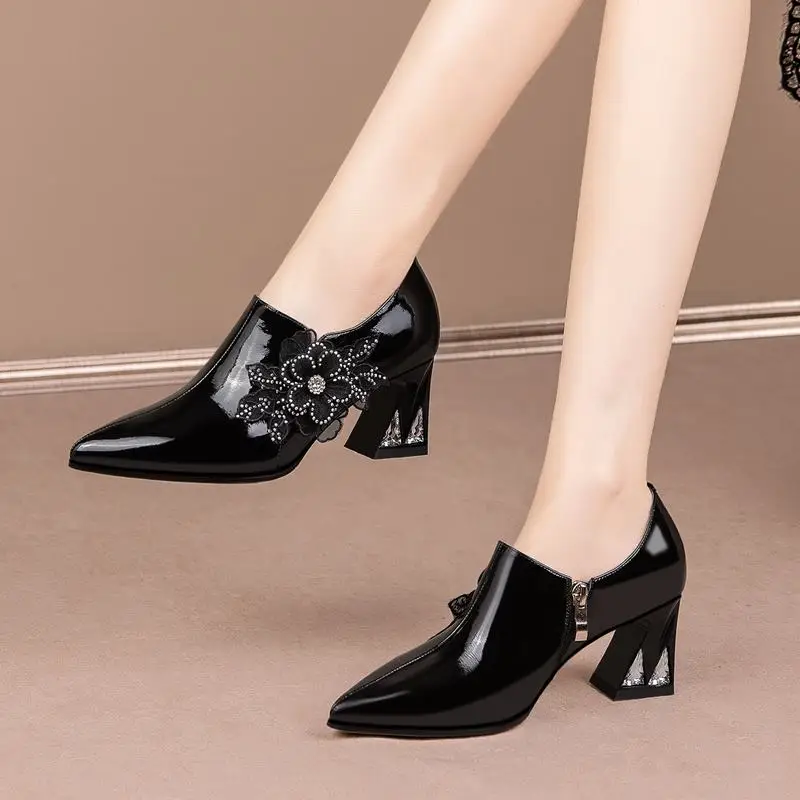 

Туфли женские из натуральной кожи на высоком каблуке, Размеры 33-43