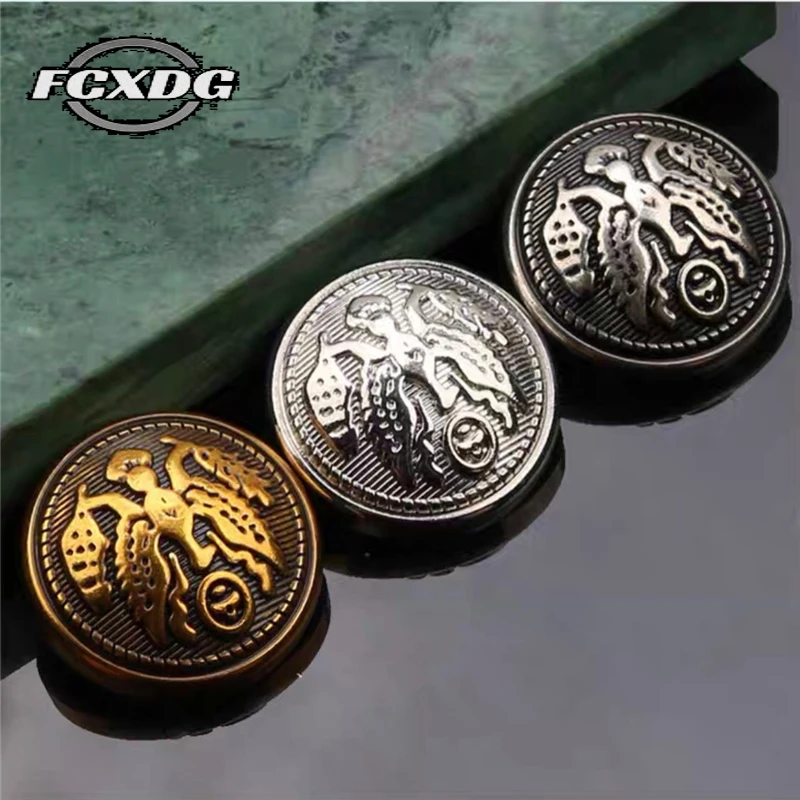 

10pcs/lot 2021 New Vintage British Style Clothing Buttons Men's Clothing Decoration Accessories 20mm Round Metal Sewing Buttons