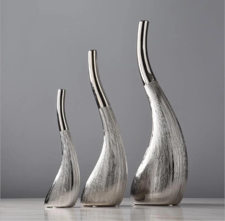 

Современная роскошная Серебряная изогнутая бутылка Fengshui, керамические вазы, украшения для дома, гостиной, детской елки, украшение для офисн...